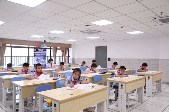 2022年“全国科普日”中国电子学会专场活动在渝中区大坪小学开幕